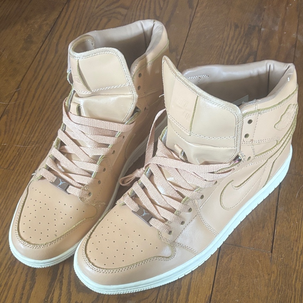 Deadstock offNike  Air Jordan 1 Tan size 11